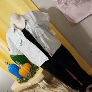 Gap Jean Jacket. Size XL